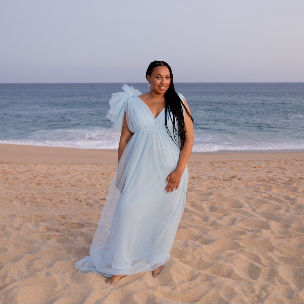 Elegant SKY BLUE Tulle Gown - Picture 2 of 2